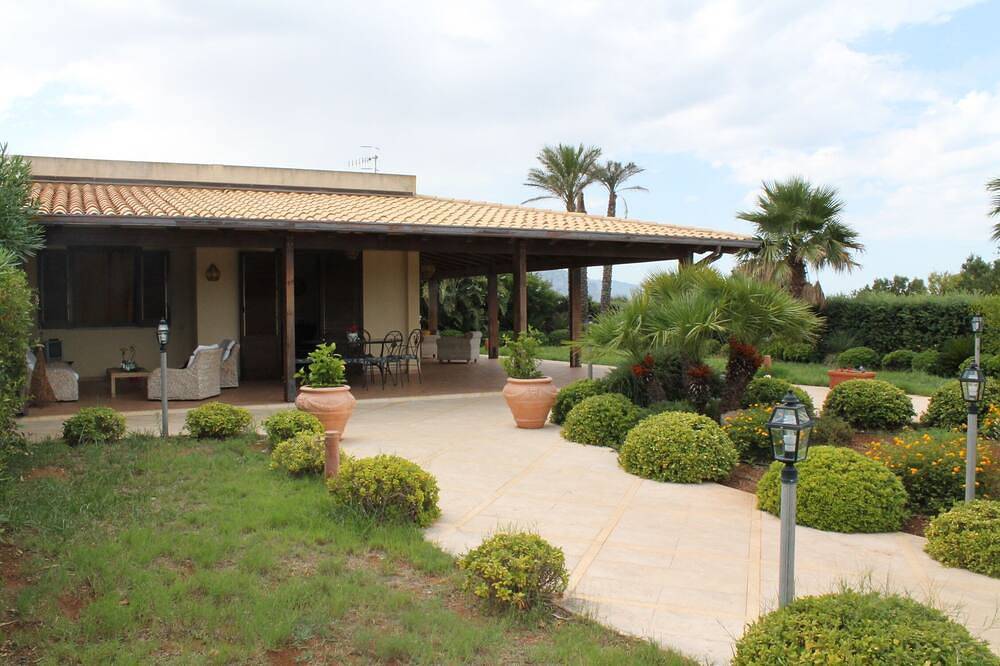 Villa Alice | barbecue | jardin in San Vito Lo Capo, Province de Trapani