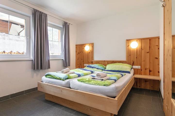 Ferienhaus für 8 Personen, mit Terrasse in Längenfeld - 2