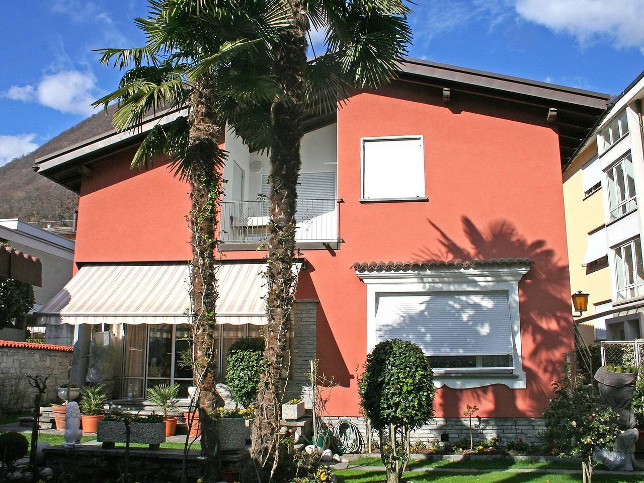 Entire apartment, Tre G Og - Tre G Og 100.1 in Locarno, Ticino Alps and Verbano