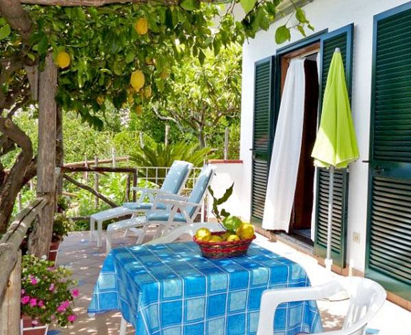 Holiday letting for 3 people, with Terrace and Garden in Amalfi Coast