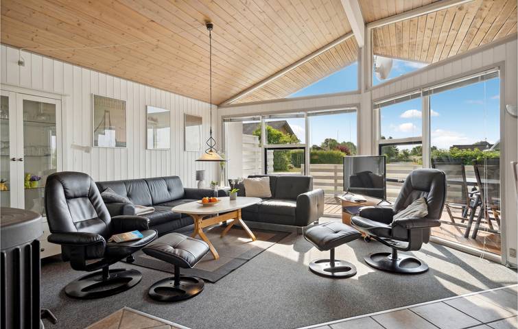 Ferienhaus für 8 Personen, mit Terrasse und Sauna sowie Whirlpool und Garten in Pøt Strandby - 4