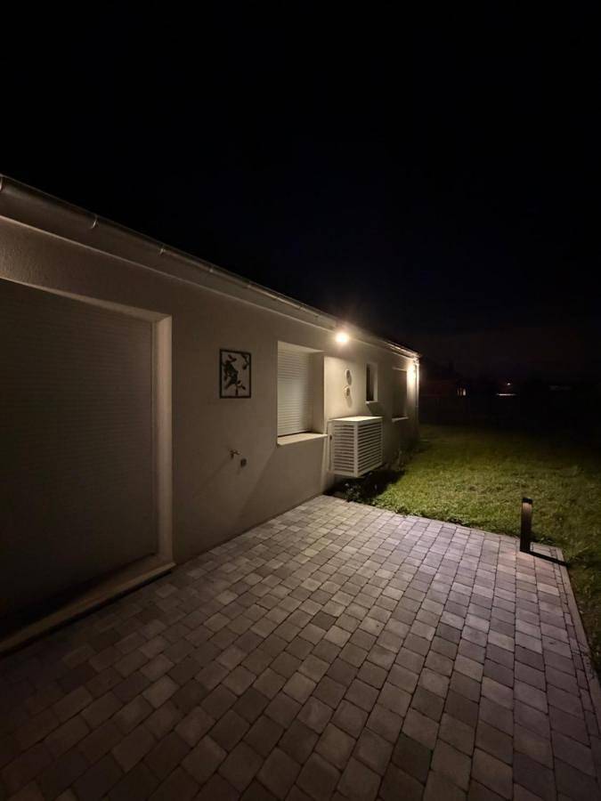 Location de vacances pour 4 personnes, avec jardin dans Quarouble - 2