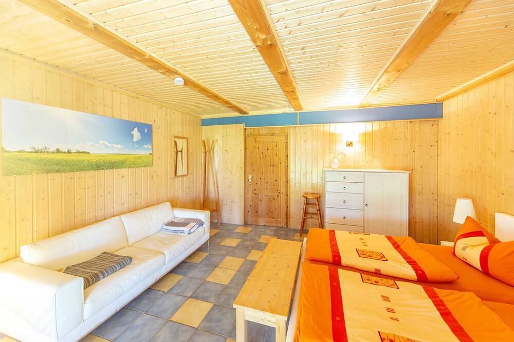 Entire apartment, Holiday Ec - Apartments in thatched house in Suhrendorf, Ummanz