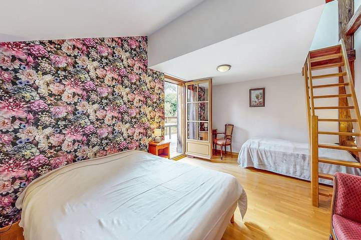 Location de vacances pour 12 personnes, avec terrasse et jardin à Taintrux - 2