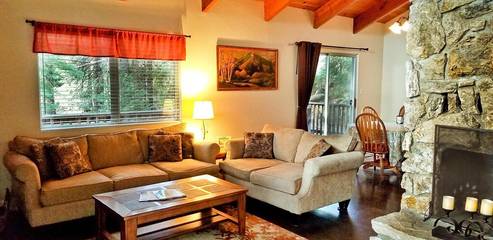 Vacation House for 10 Guests in Lake Almanor, Plumas County, Picture 3