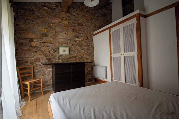 Location de vacances pour 6 personnes, avec jardin et balcon à Faugères - 2