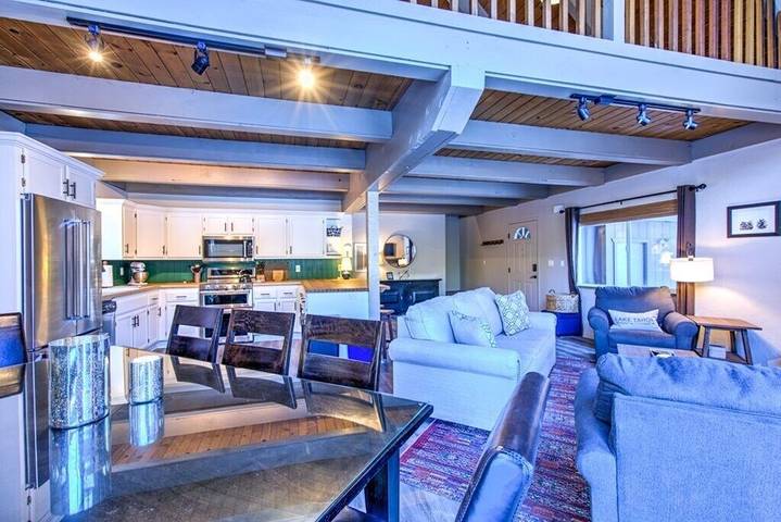 Cabin for 6 people, with yard by Lake Tahoe