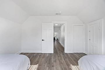 Vacation Apartment for 8 Guests in New Haven, Connecticut, Picture 4