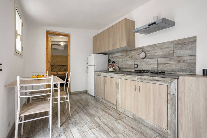 Hel lägenhet, Apartment "Letizia House" close to the Sea with Garden & Wi-Fi in Pozzillo (Palermo), Cinisi