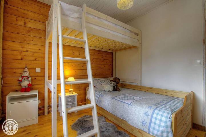 Gîte pour 4 personnes, avec jacuzzi ainsi que jardin et terrasse, animaux acceptés à Thônes - 4