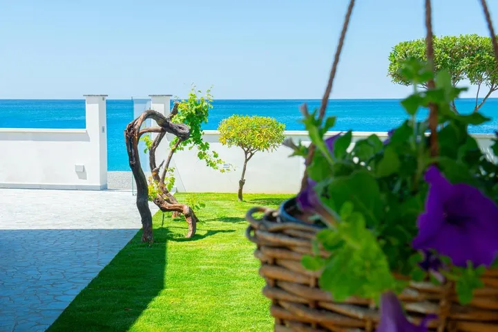 Chambre d’hôte pour 2 personnes, avec terrasse et jardin - 1
