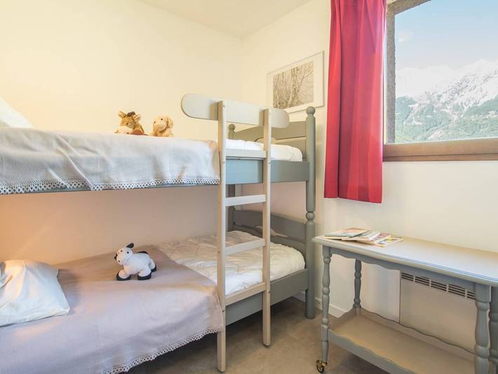Ganze Wohnung, Große 4-Zimmer-Wohnung, nah zum Zentrum und Pisten, Privatparkplatz in Le Monêtier-les-Bains, Serre Chevalier