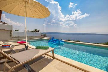 Ferienhaus mit Meerblick für 5 Personen, mit Garten in Kvarner Bucht