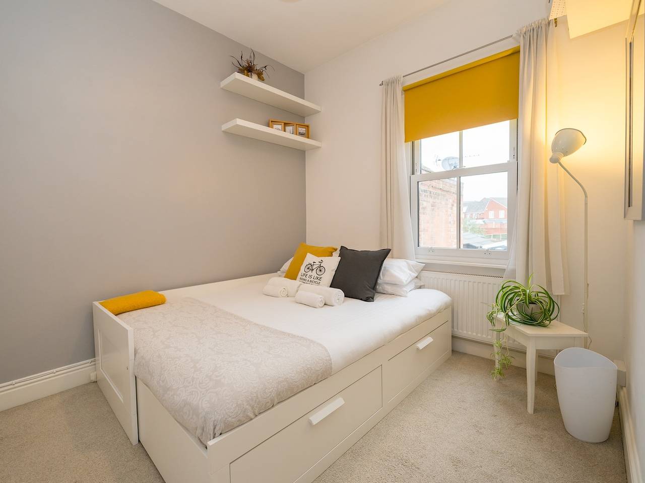 Colourful, homely 2 bed terrace - Pass the Keys in Shrewsbury, Shropshire