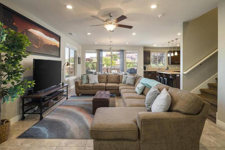 Ferienhaus für 17 Personen, mit Pool und Balkon - 1