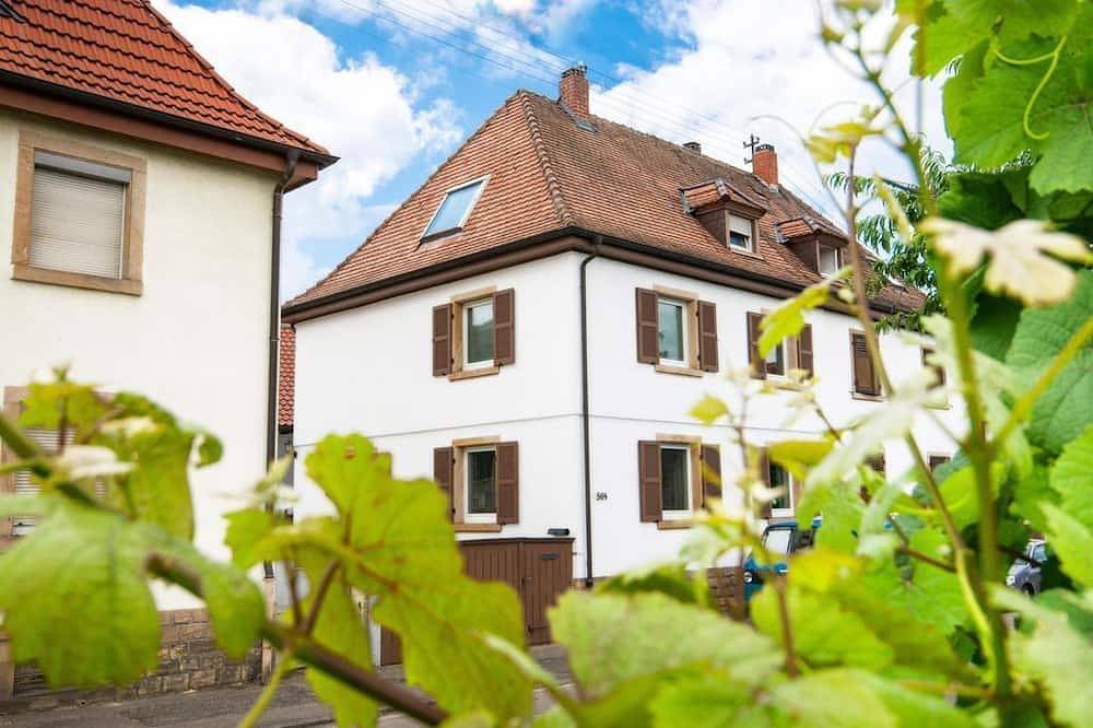 Ferienhaus unterm Hambacher Schloss - Ferienhaus Weinstraße 304 in Hambach (Neustadt), Neustadt an der Weinstraße