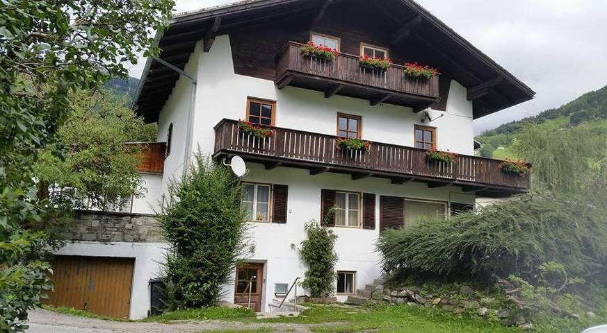 Ferienhaus für 13 Personen, mit Terrasse und Sauna