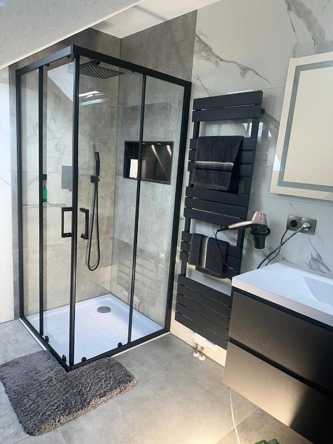 Ganze Wohnung, One-Bedroom Apartment in Sondelfingen, Reutlingen