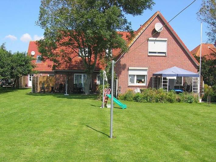 Ferienwohnung für 4 Personen, mit Terrasse und Garten in Dornum