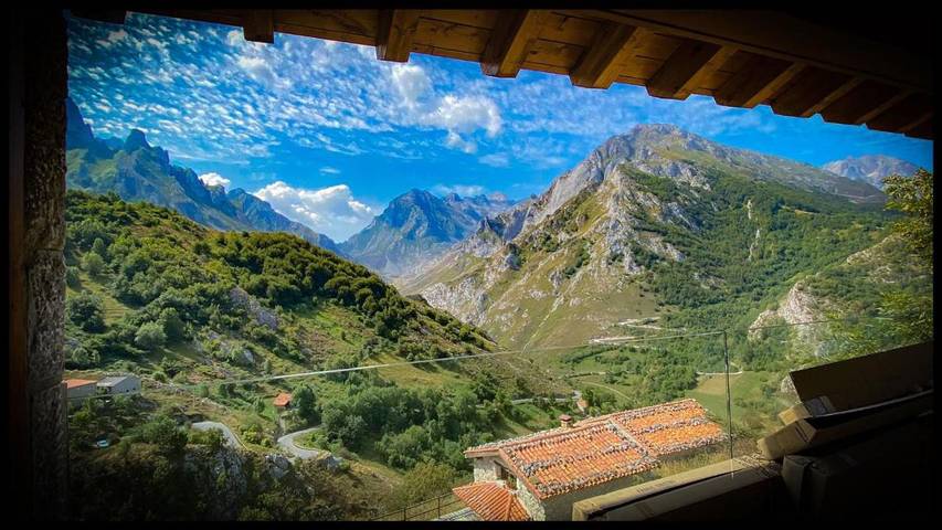 Casa rural para 5 personas, con Balcón además de Terraza y Vistas en Sotres - 2