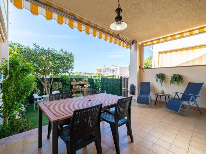 Apartamento vacacional entero, Apartamento céntrico con jardín privado y piscina in Platja d'Aro, Costa Brava