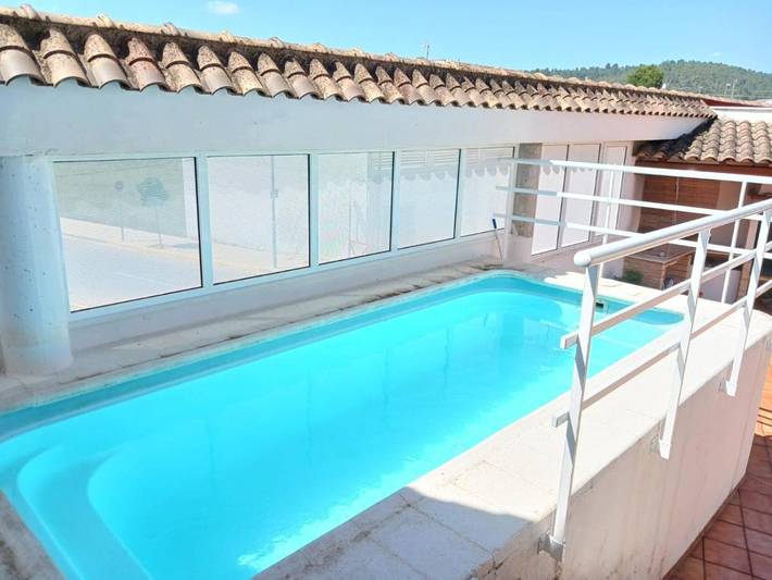 Casa de vacaciones para 6 personas, con terraza además de vistas y piscina - 1