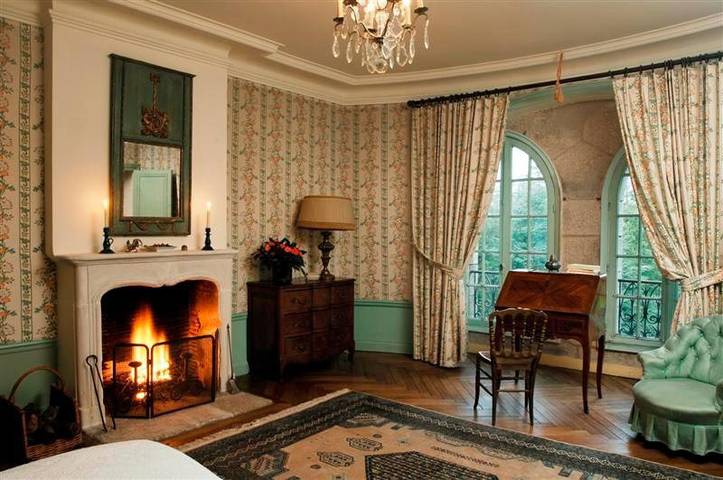 Chambre d’hôte pour 10 personnes, avec piscine ainsi que vue et jardin, animaux acceptés dans Sèvremont - 3