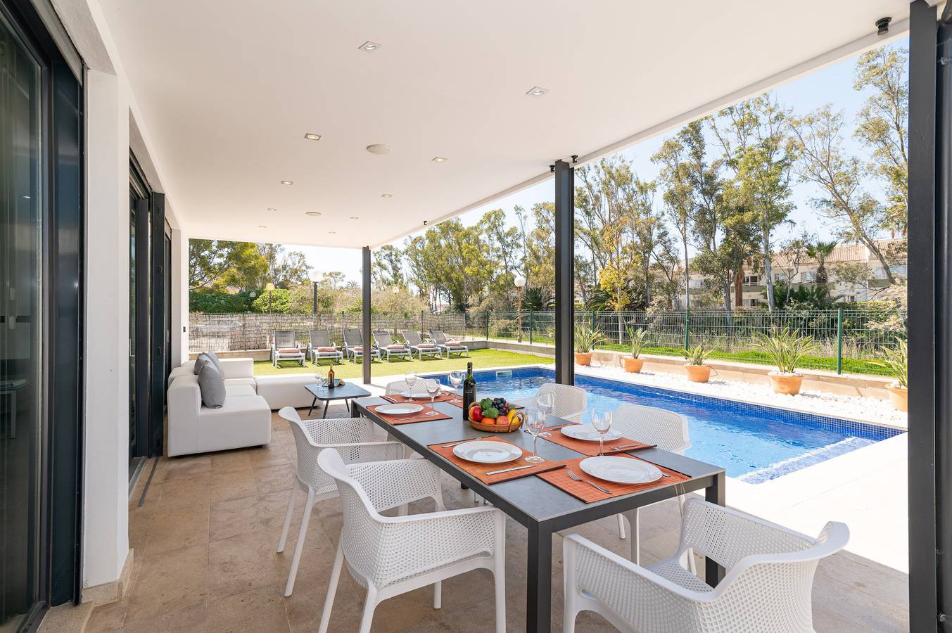 Beach Villa Cosins 1 Mel by Sealand Villas in Playa de Muro, Muro