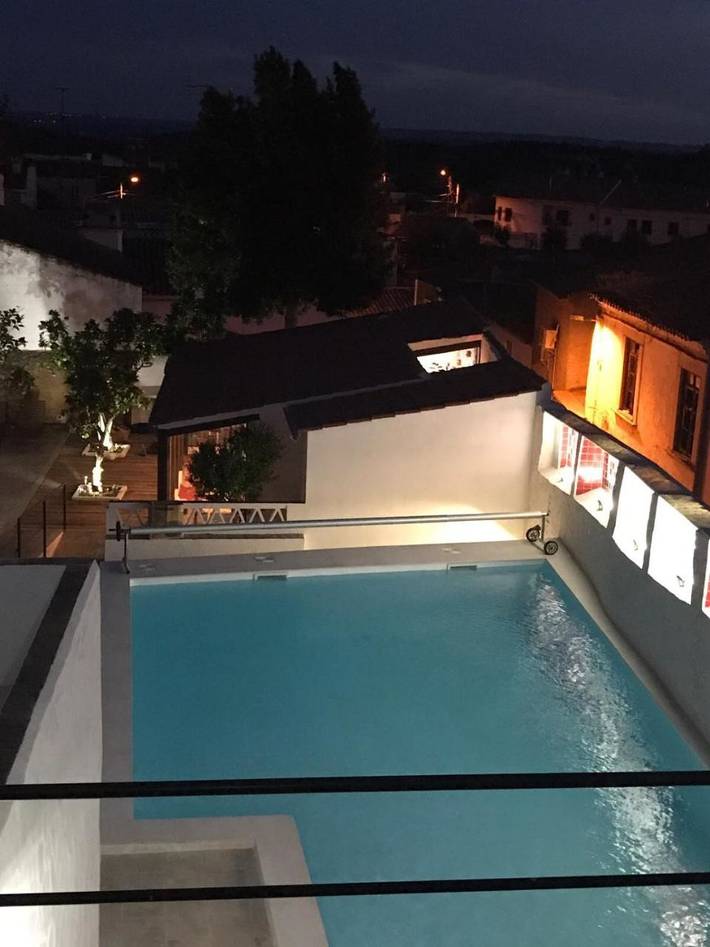 Hôtel pour 2 personnes, avec Terrasse ainsi que Jardin et Piscine