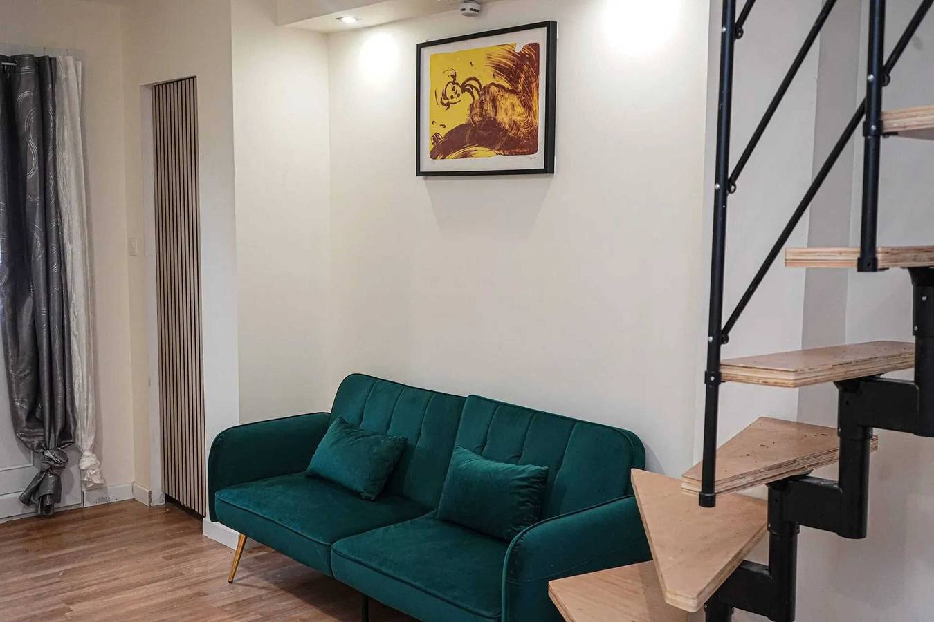 Appartement entier, Appartement lumineux à Saint-Germain-en-Laye avec terrasse, 50 m² in Saint-Germain-en-Laye, Yvelines