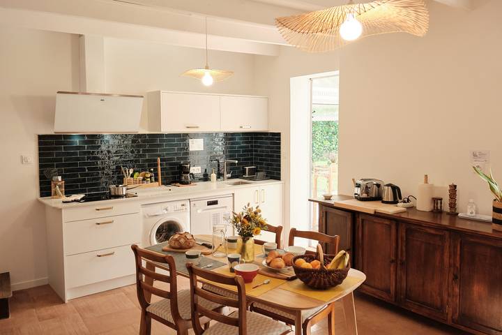 Location de vacances pour 4 personnes, avec jardin dans Lilia - 3