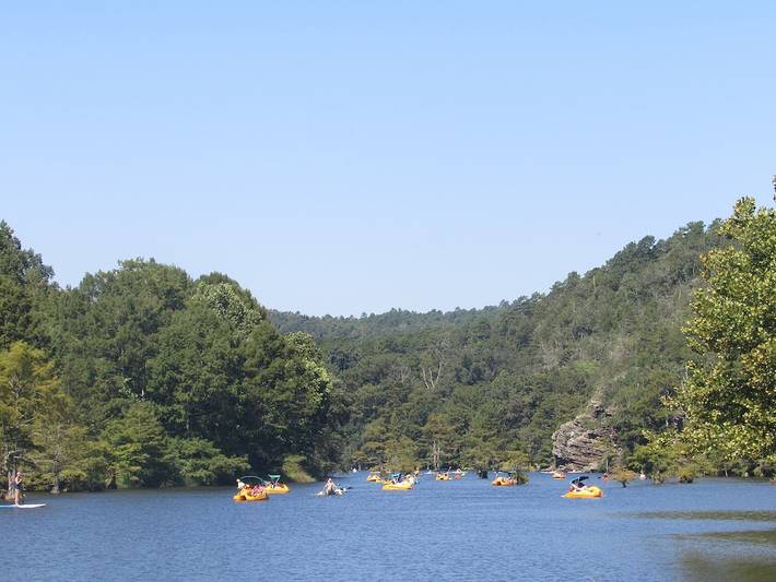 Log cabin for 2 people, with hot tub and balcony in Broken Bow Lake