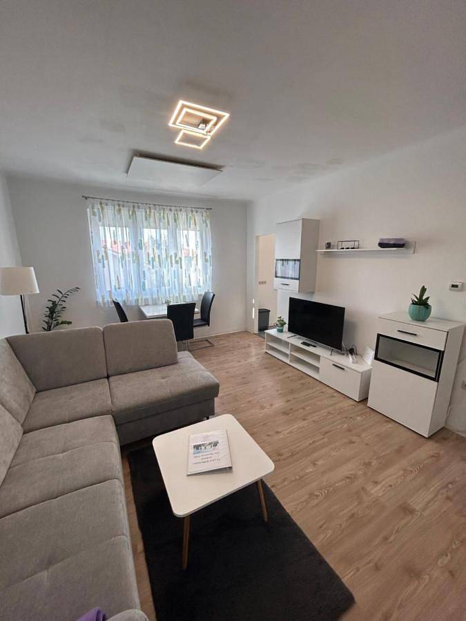 Ganze Wohnung, One-Bedroom Apartment in Tulln an der Donau, Bezirk Tulln