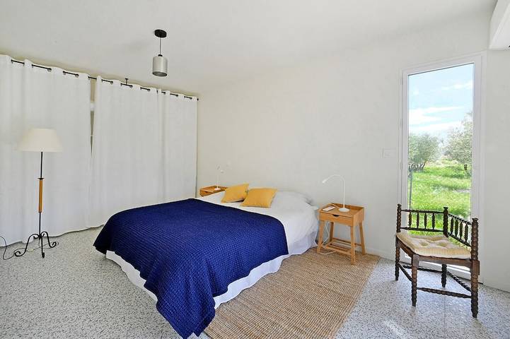 Location de vacances pour 6 personnes, avec jardin, animaux acceptés à Saint-Maximin (Nimes) - 2