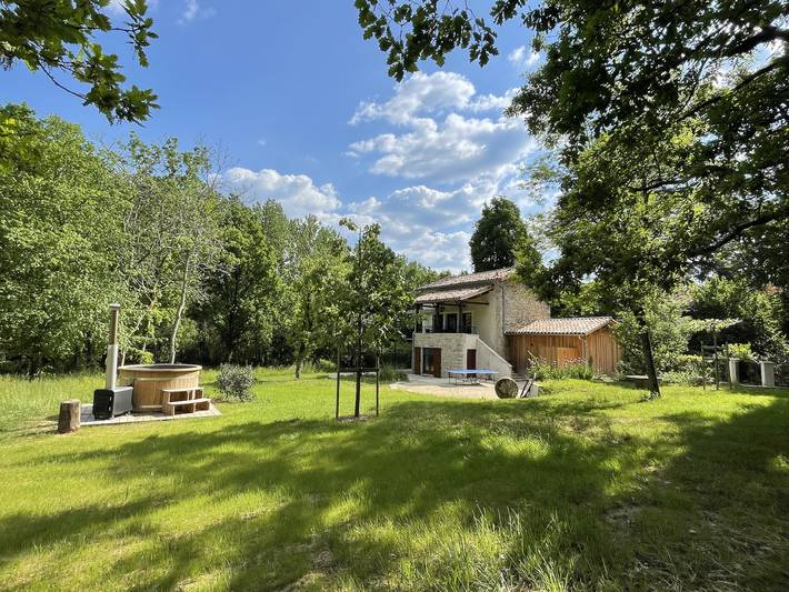 Gîte pour 6 personnes, avec jacuzzi