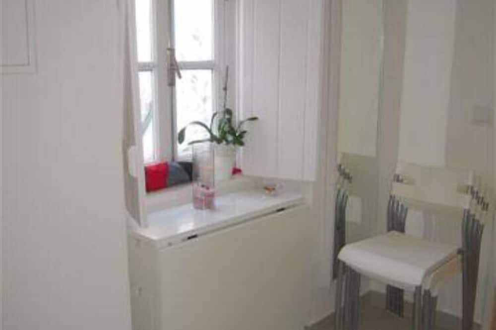 Ganze Wohnung, Apartment in der alten Anlage Kloster von S. Martinho in Santa Maria Maior, Costa de Lisboa