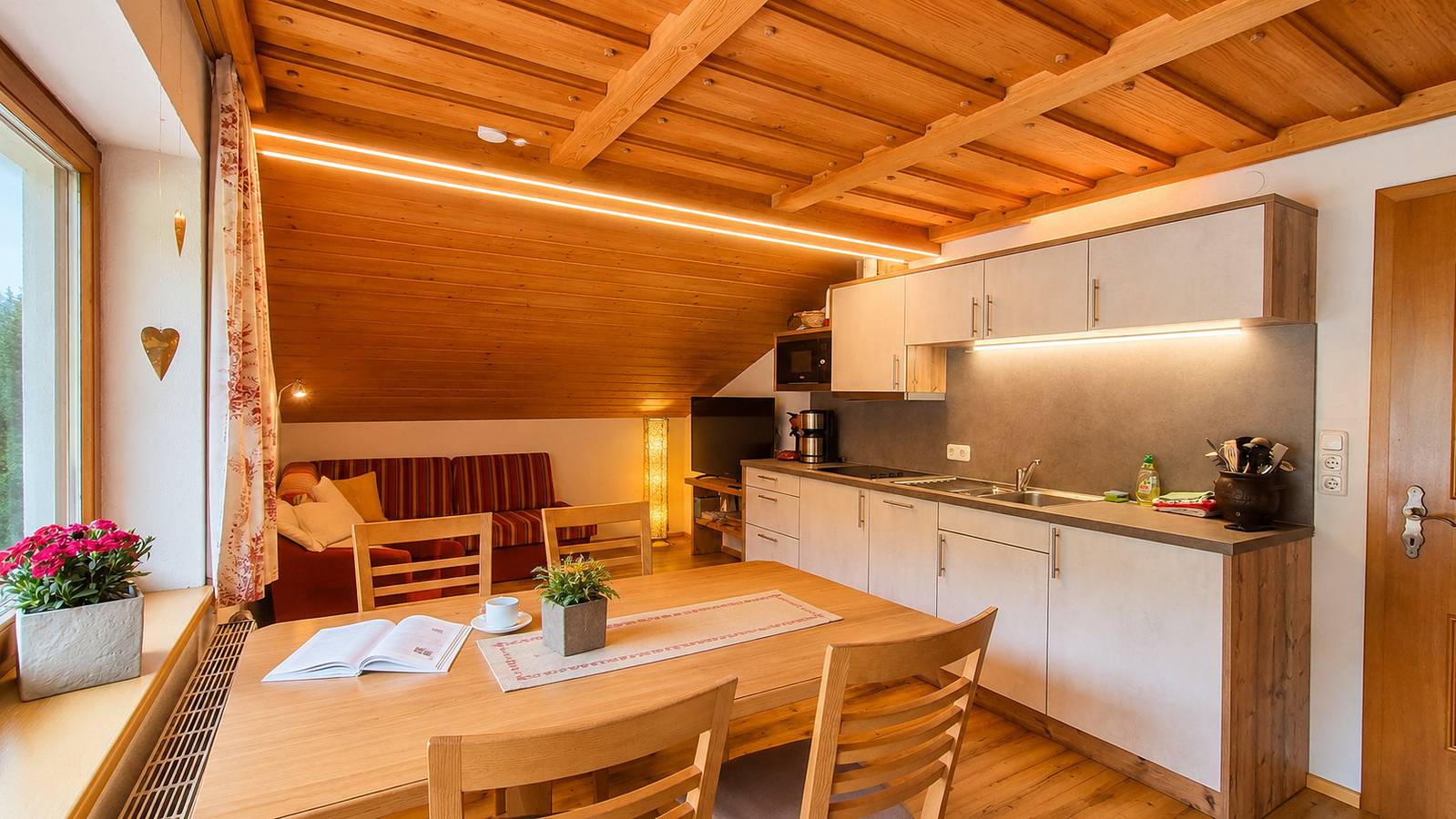 Ganze Ferienwohnung, Apartment Jöchelspitze mit 2 Schlafzimmer in Lechtaler Alpen, Bach