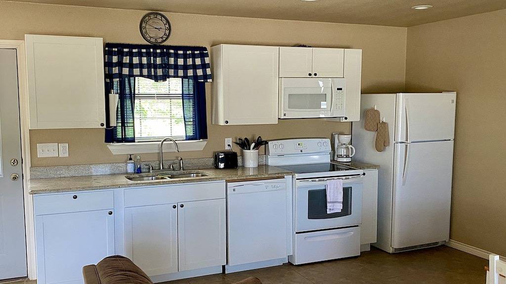 Hunter's Ridge Cabins - 4 in Concan, Uvalde County