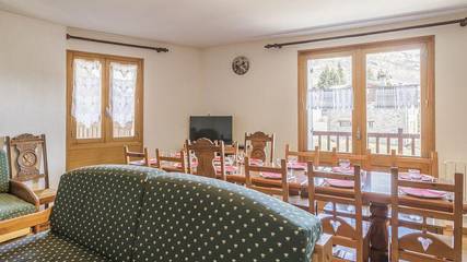 Chalet for 14 Guests in Saint-Martin-de-Belleville, Western Alps, Picture 3