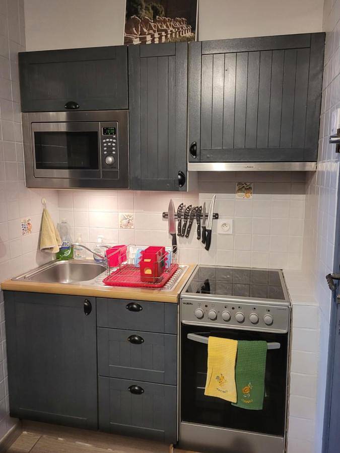 Gîte pour 4 personnes, avec balcon et piscine dans Plage de la Baumette - 2