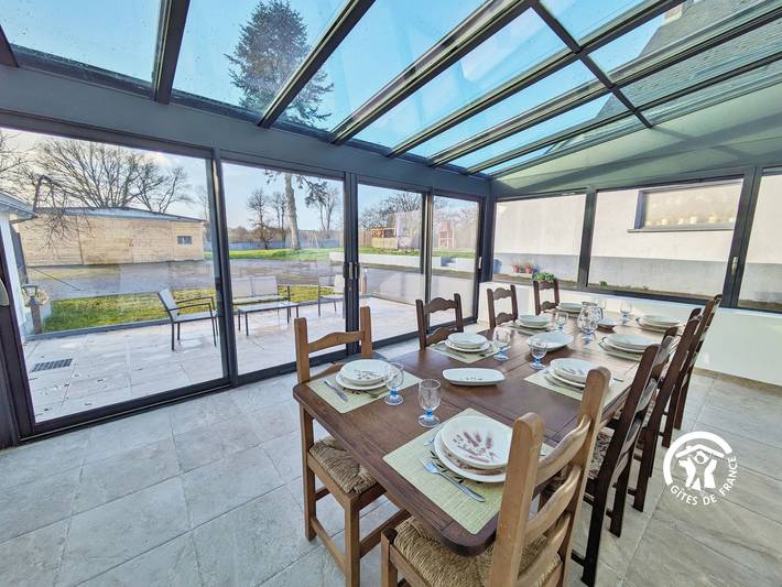 Gîte pour 8 personnes, avec jardin et terrasse, animaux acceptés dans Sainte-Suzanne-et-Chammes - 4