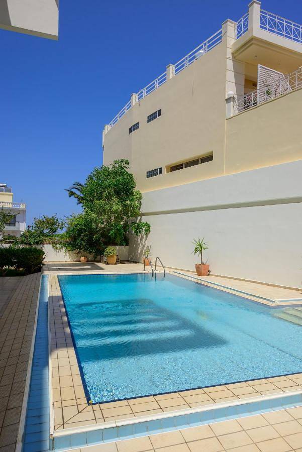 Apartamento de vacaciones para 2 personas, con piscina y jardín - 1