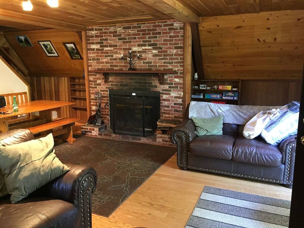 Friedliche Hütte im Munds Canyon; Genieße den offenen Wald von den Decks aus in Munds Park, Oak Creek Canyon