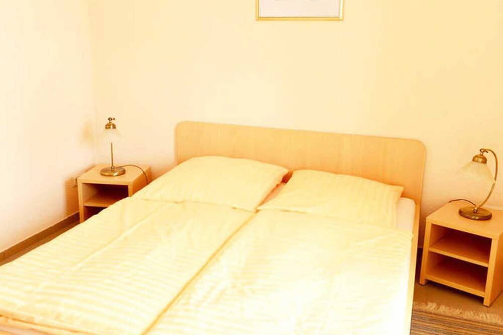 Ganze Wohnung, Ferienwohnung 4 - 48qm (2-4 Personen) - Weichaer Hof Fbs Sonja Fritsch & Hagen in Weißenberg, Oberlausitz-Niederschlesien