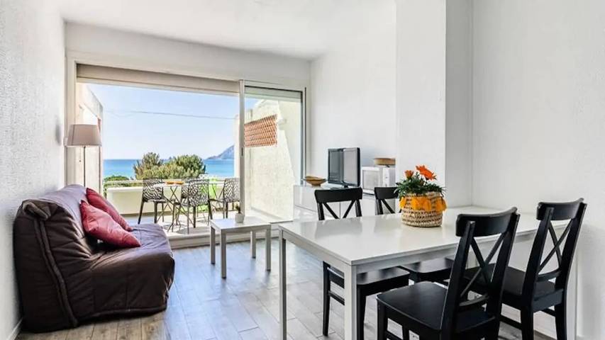 Gîte pour 6 personnes dans Plage des Sablettes - 2