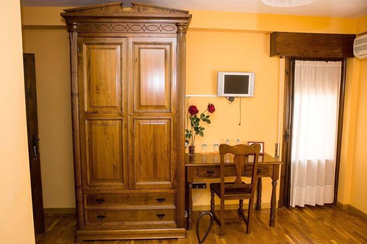 Chalet para 3 personas, con Balcón y Terraza además de Jardín y Piscina en Provincia de Zaragoza - 3