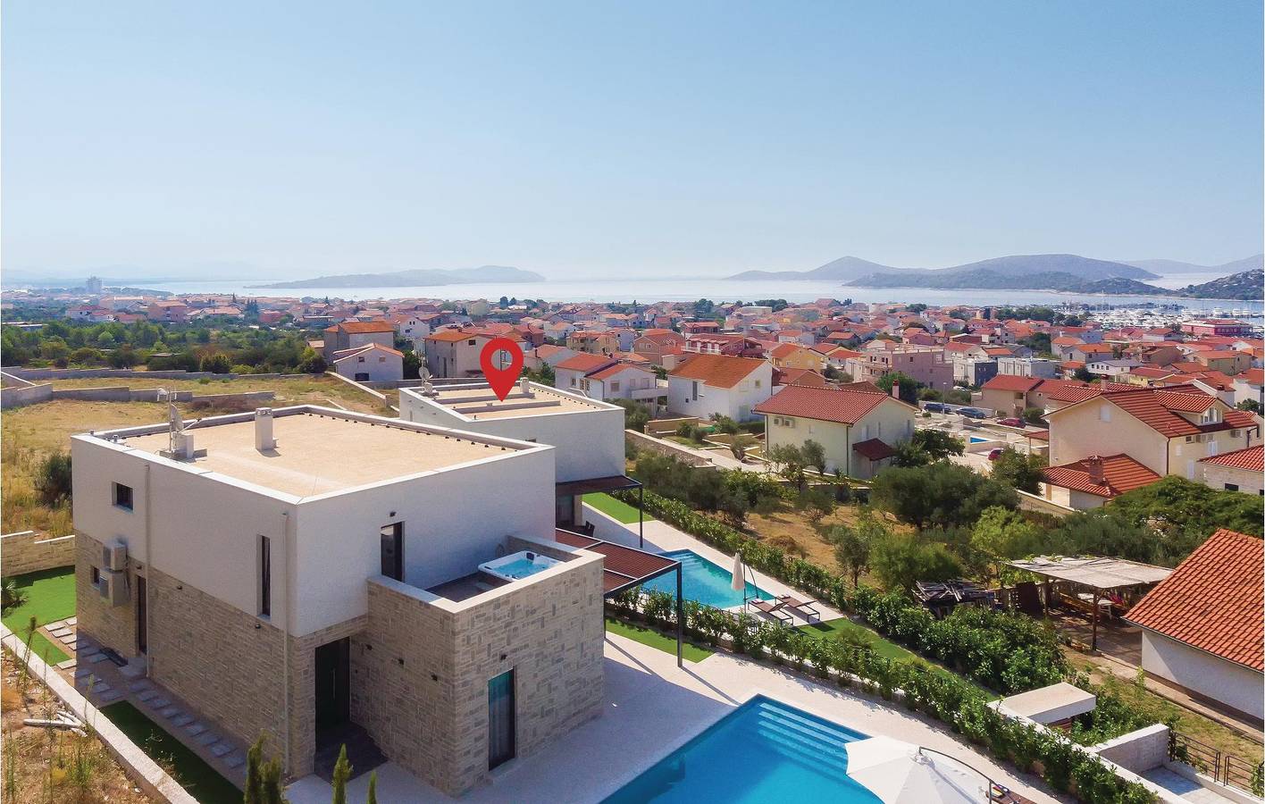 Ferienhaus für 10 Personen mit Terrasse in Tribunj, Šibenik-Knin