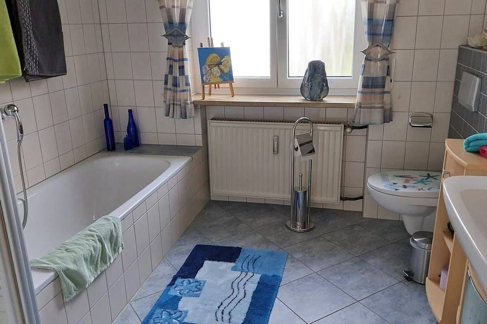 Ganze Wohnung, Gemütliches Feriendomizil (45qm) mit Sonnenterrasse und Parkmöglichkeit in Kemmern, Oberfranken