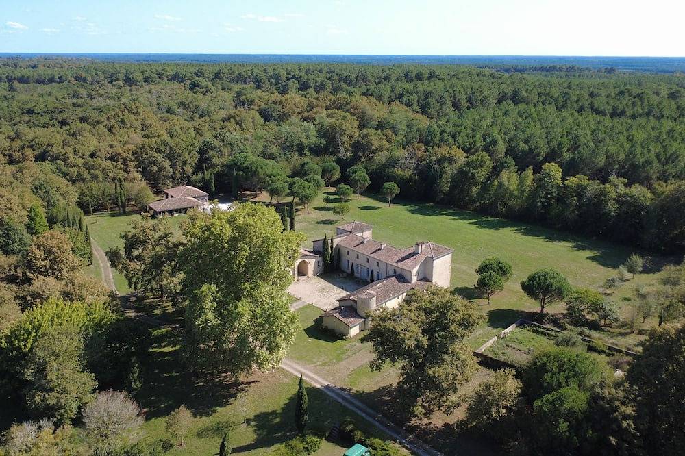 Château de La Salle + Pool House in Pompéjac, Région de Langon