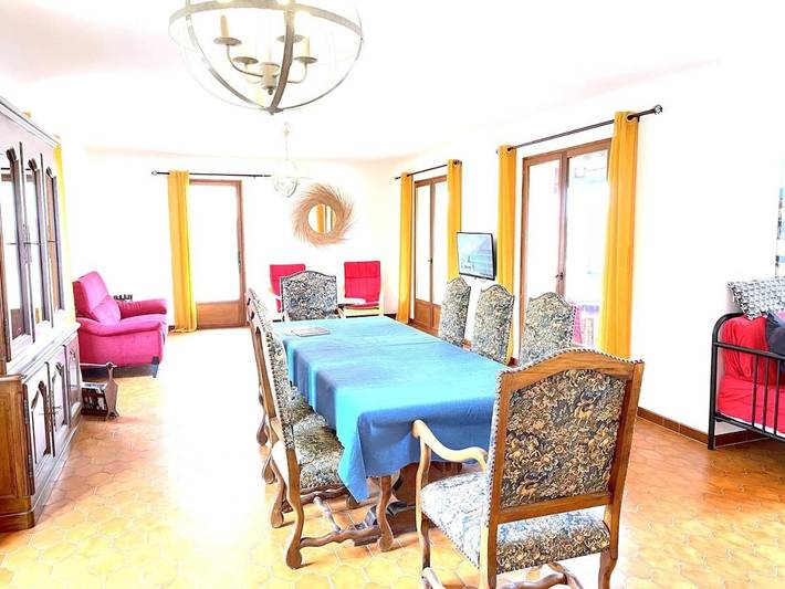 Location de vacances pour 6 personnes, avec piscine ainsi que terrasse et jardin dans Sentier des Ocres - 3